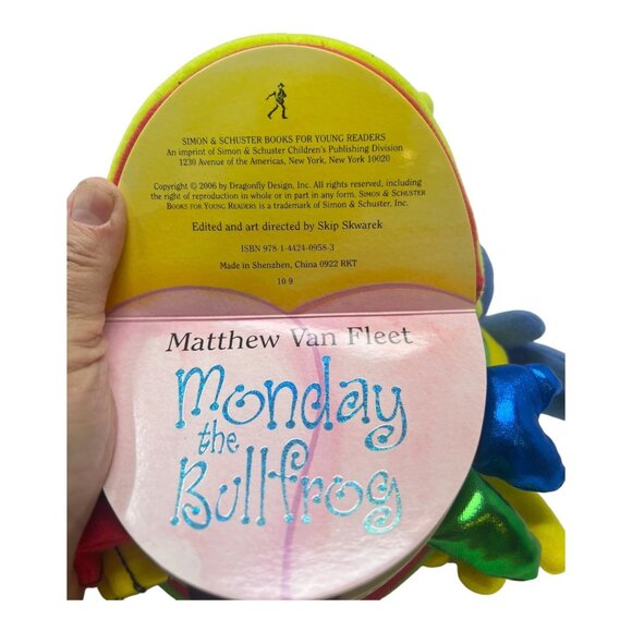 Monday the Bullfrog Huggable Puppet Stuffed Plush Concept Book Days of Week - Picture 8 of 12